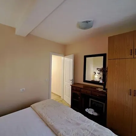 Quiet, Cozy, Luminous Apartmán