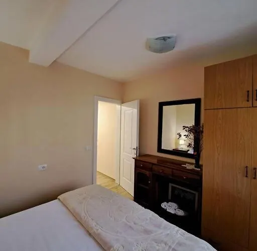 Quiet, Cozy, Luminous Apartmán