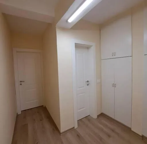 Quiet, Cozy, Luminous Апартаменты Тирана